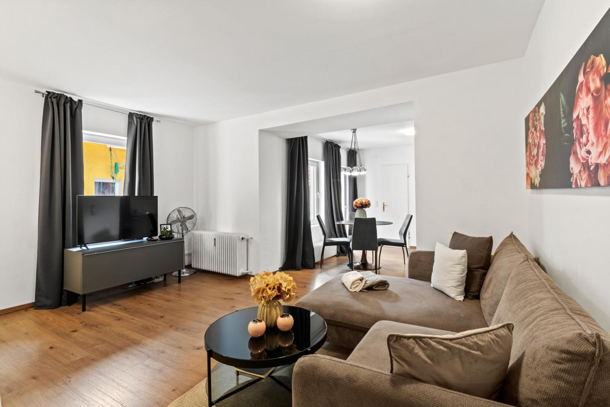 Stilvolles Zuhause Mit Terrasse Apartment Bruck an der Mur Exterior photo
