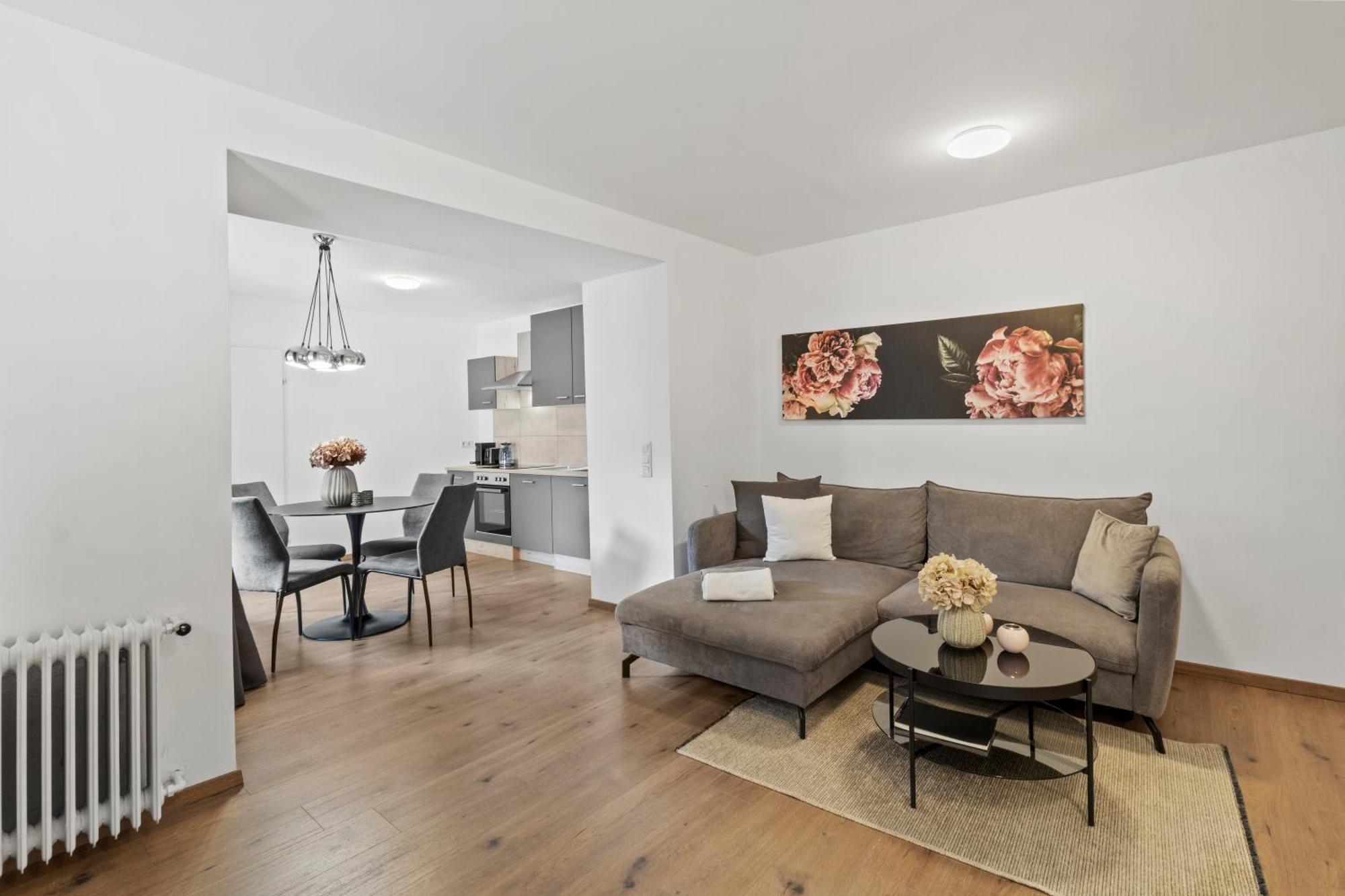 Stilvolles Zuhause Mit Terrasse Apartment Bruck an der Mur Exterior photo